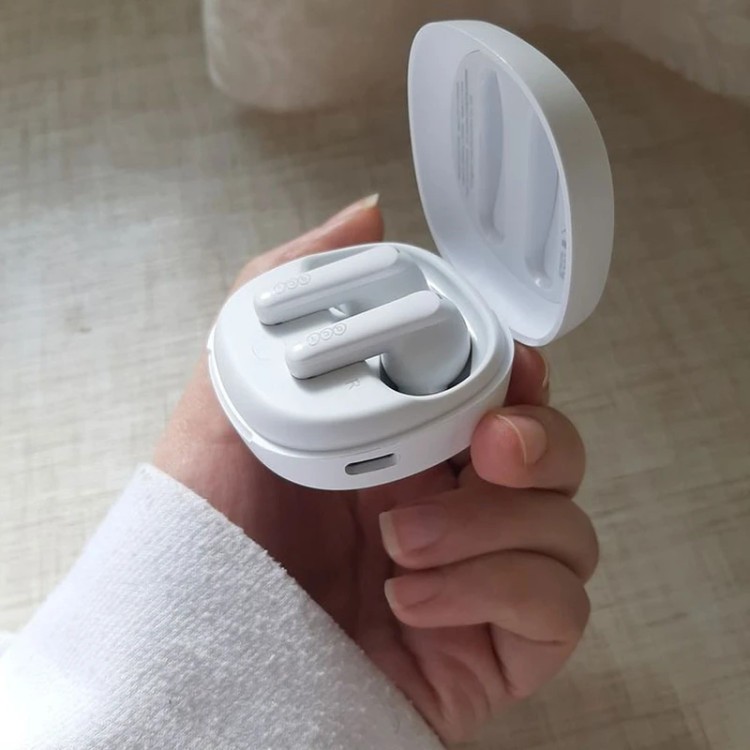 ایرپاد بلوتوثی کیو سی وای مدل QCY T13X با نویز کنسلینگ میکروفون (ENC)با پک اصلی و تضمین کیفیت